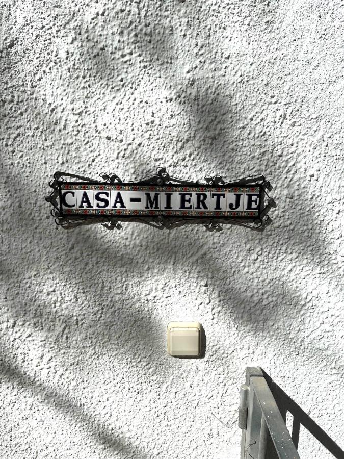 罗萨斯Casa Miertje公寓 外观 照片